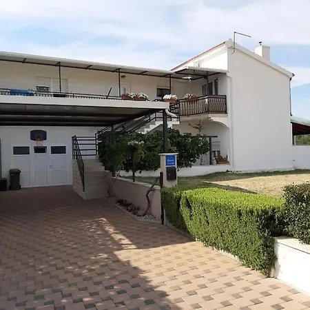 Maslina Apartment *